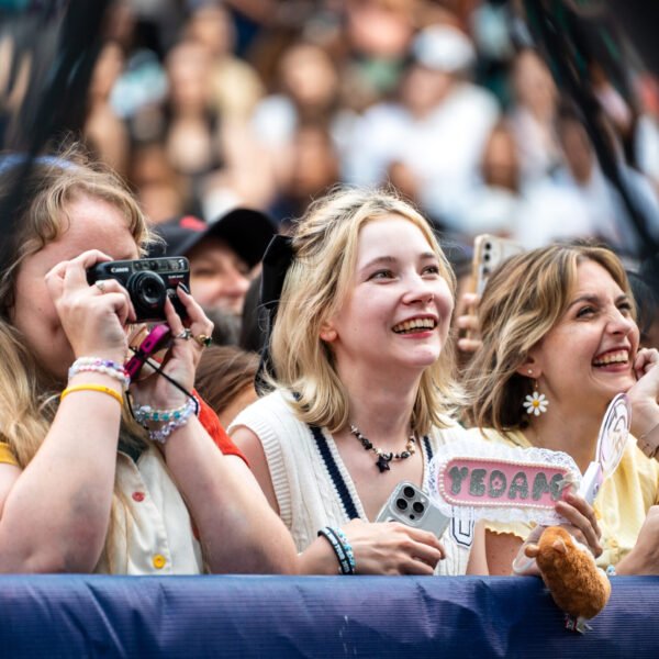 Audience (18) Audience (18)